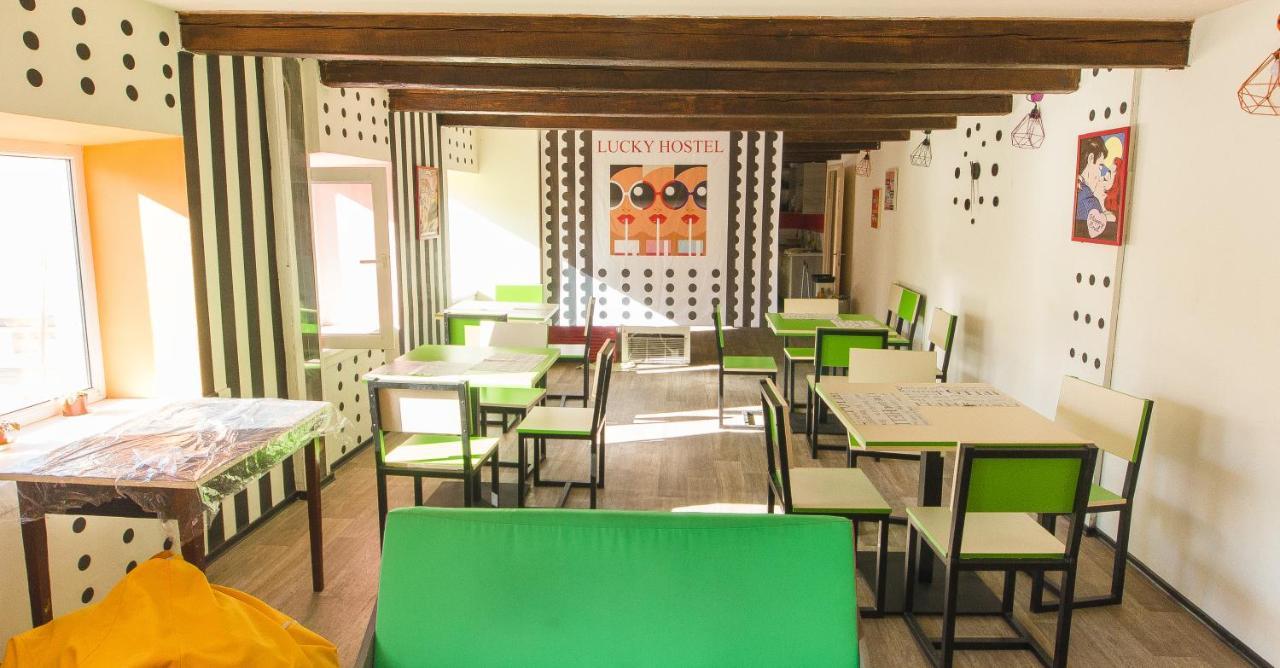 Lucky Hostel на Крещатике Киев Екстериор снимка